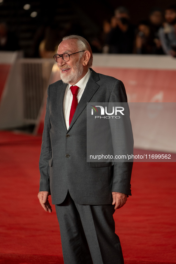 Renato Carpentieri attends the ''L'Isola Degli Idealisti'' red carpet during the 19th Rome Film Festival at Auditorium Parco Della Musica in...