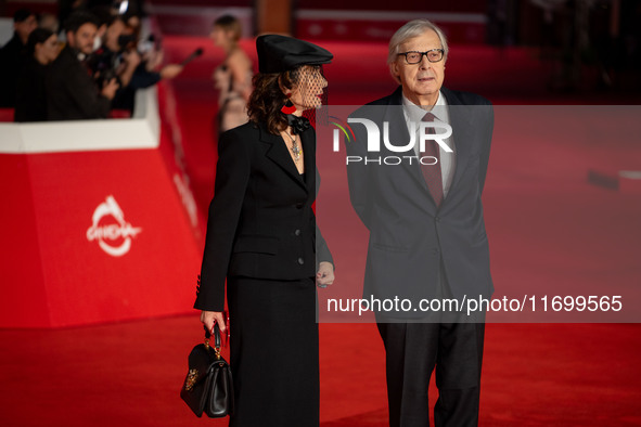 Elisabetta Sgarbi and Vittorio Sgarbi attend the ''L'Isola Degli Idealisti'' red carpet during the 19th Rome Film Festival at Auditorium Par...