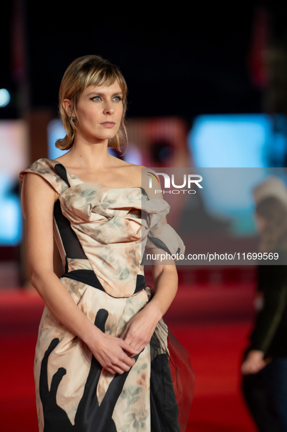 Elena Radonicich attends the ''L'Isola Degli Idealisti'' red carpet during the 19th Rome Film Festival at Auditorium Parco Della Musica in R...