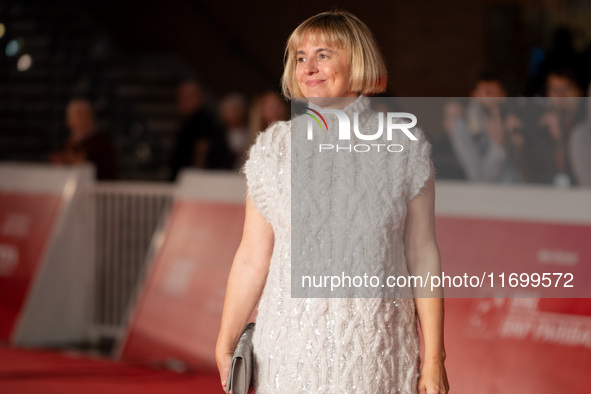 Michela Cescon attends the ''L'Isola Degli Idealisti'' red carpet during the 19th Rome Film Festival at Auditorium Parco Della Musica in Rom...