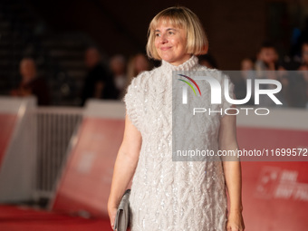 Michela Cescon attends the ''L'Isola Degli Idealisti'' red carpet during the 19th Rome Film Festival at Auditorium Parco Della Musica in Rom...