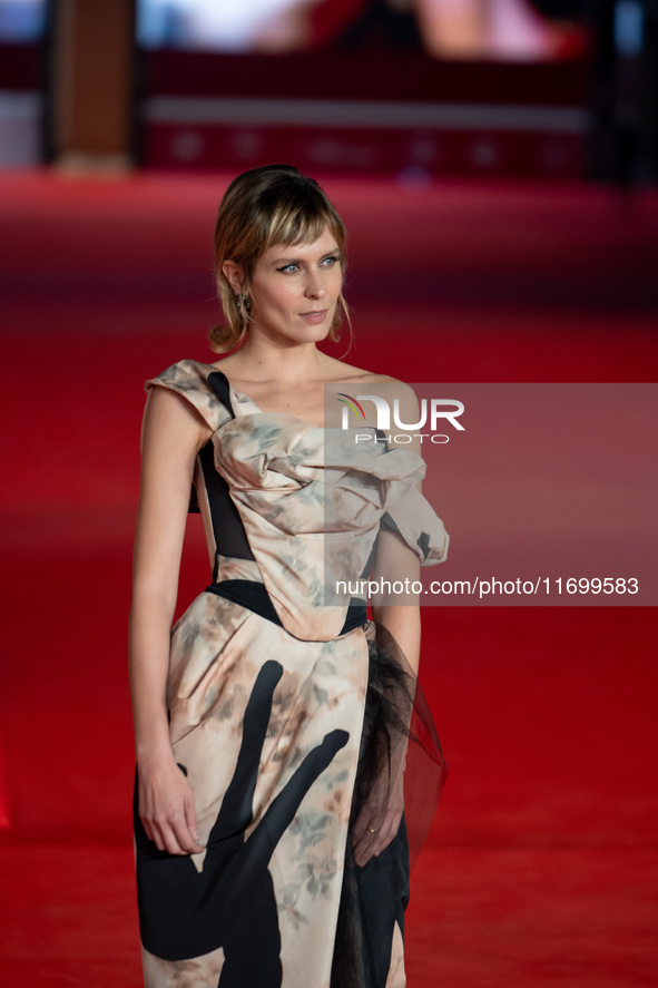 Elena Radonicich attends the ''L'Isola Degli Idealisti'' red carpet during the 19th Rome Film Festival at Auditorium Parco Della Musica in R...