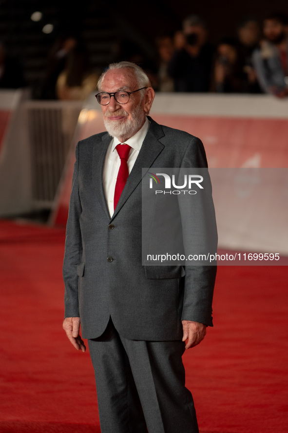 Renato Carpentieri attends the ''L'Isola Degli Idealisti'' red carpet during the 19th Rome Film Festival at Auditorium Parco Della Musica in...