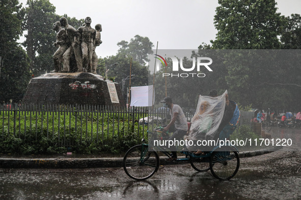 Rain starts in the capital Dhaka, Bangladesh, on October 24, 2024, due to the effect of cyclone 'Dana'. 