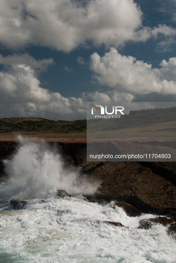 Andicuri Bay is a wide bay enclosed by coral-stone cliffs, some of which provide a little shade. Due to its perfect waves and stronger surf,...