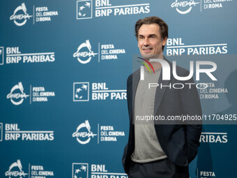 Fabrizio Gifuni attends the ''L'Amica Geniale. Storia Della Bambina Perduta'' photocall during the 19th Rome Film Festival at Auditorium Par...