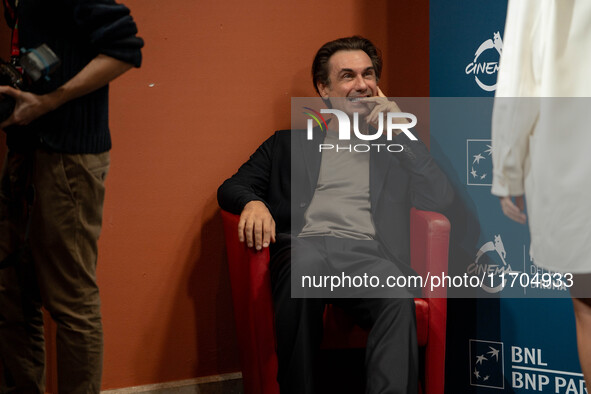 Fabrizio Gifuni attends the ''L'Amica Geniale. Storia Della Bambina Perduta'' photocall during the 19th Rome Film Festival at Auditorium Par...