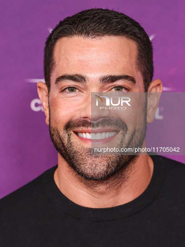 Jesse Metcalfe arrives at Cirque du Soleil's 'KOOZA' Red Carpet Premiere held at the Santa Monica Pier on October 24, 2024 in Santa Monica,...