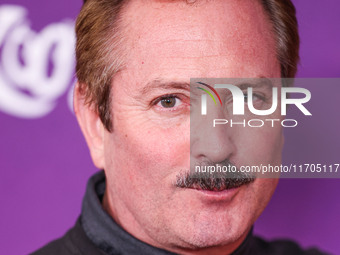 Thomas Lennon arrives at Cirque du Soleil's 'KOOZA' Red Carpet Premiere held at the Santa Monica Pier on October 24, 2024 in Santa Monica, L...