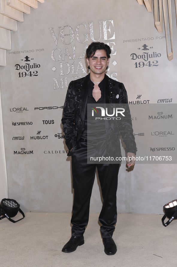 Aaron Mercury attends the red carpet for the Vogue Dia de Muertos Gala at Palacio de Mineria in Mexico City, Mexico, on October 24, 2024. 