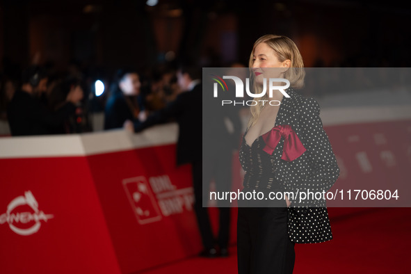 Alba Rohrwacher attends the ''L'Amica Geniale. Storia Della Bambina Perduta'' red carpet during the 19th Rome Film Festival at Auditorium Pa...