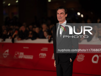 Fabrizio Gifuni attends the ''L'Amica Geniale. Storia Della Bambina Perduta'' red carpet during the 19th Rome Film Festival at Auditorium Pa...