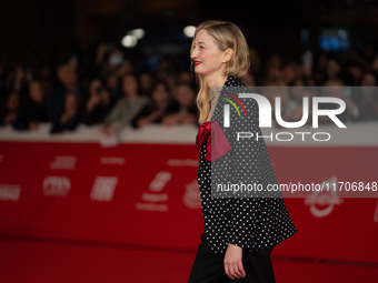 Alba Rohrwacher attends the ''L'Amica Geniale. Storia Della Bambina Perduta'' red carpet during the 19th Rome Film Festival at Auditorium Pa...