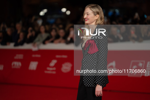 Alba Rohrwacher attends the ''L'Amica Geniale. Storia Della Bambina Perduta'' red carpet during the 19th Rome Film Festival at Auditorium Pa...