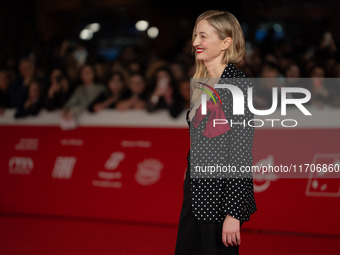 Alba Rohrwacher attends the ''L'Amica Geniale. Storia Della Bambina Perduta'' red carpet during the 19th Rome Film Festival at Auditorium Pa...