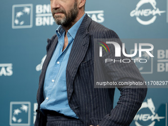 Ralph Fiennes attends the ''Conclave'' photocall during the 19th Rome Film Festival at Auditorium Parco Della Musica in Rome, Italy, on Octo...