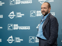 Ralph Fiennes attends the ''Conclave'' photocall during the 19th Rome Film Festival at Auditorium Parco Della Musica in Rome, Italy, on Octo...