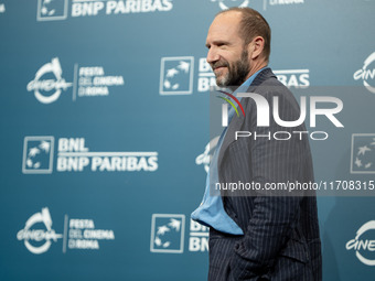 Ralph Fiennes attends the ''Conclave'' photocall during the 19th Rome Film Festival at Auditorium Parco Della Musica in Rome, Italy, on Octo...