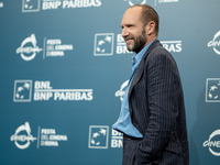 Ralph Fiennes attends the ''Conclave'' photocall during the 19th Rome Film Festival at Auditorium Parco Della Musica in Rome, Italy, on Octo...