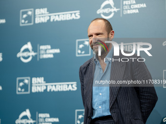 Ralph Fiennes attends the ''Conclave'' photocall during the 19th Rome Film Festival at Auditorium Parco Della Musica in Rome, Italy, on Octo...