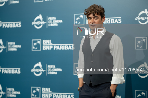 Riccardo Scamarcio attends the ''Modi - Three Days On The Wing Of Madness'' photocall during the 19th Rome Film Festival at Auditorium Parco...