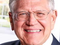 Robert Zemeckis arrives at the 2024 AFI Fest - World Premiere Screening Of Sony Pictures' 'Here' held at the TCL Chinese Theatre IMAX on Oct...