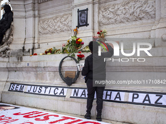 An improvised memorial for Odair Moniz stands at Praca dos Restauradores in Lisbon, Portugal, on October 26, 2024. People protest the death...