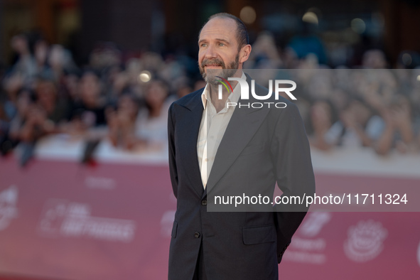 Ralph Fiennes attends the ''Conclave'' red carpet during the 19th Rome Film Festival at Auditorium Parco Della Musica in Rome, Italy, on Oct...