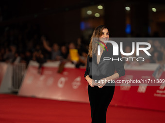 Luisa Ranieri attends the ''Modi - Three Days On The Wing Of Madness'' red carpet during the 19th Rome Film Festival at Auditorium Parco Del...