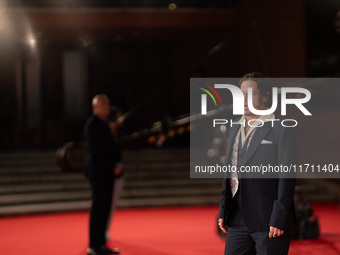 Johnny Depp attends the ''Modi - Three Days On The Wing Of Madness'' red carpet during the 19th Rome Film Festival at Auditorium Parco Della...