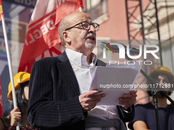 Gianfranco Pagliarulo, President of the National Association of Italian Partisans (ANPI), speaks at a rally advocating for world peace. Thou...