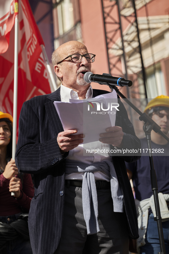 Gianfranco Pagliarulo, President of the National Association of Italian Partisans (ANPI), speaks at a rally advocating for world peace. Thou...