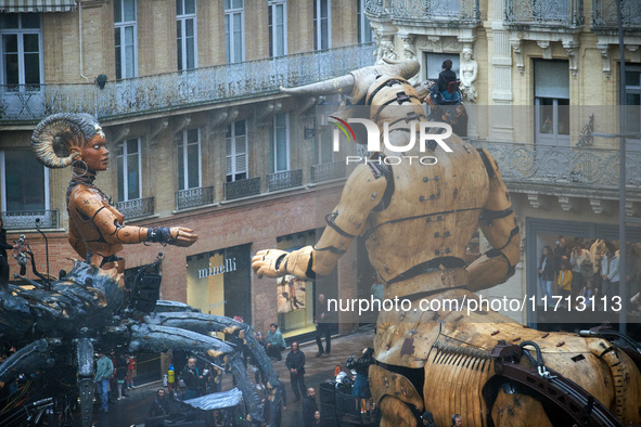 Asterion and Lilith are in the streets of Toulouse. French street show creator Francois Delaroziere, director of the art company 'La Machine...