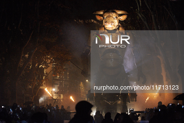 Asterion the Minotaur wanders the streets of Toulouse at night. French street show creator Francois Delaroziere, director of the art company...