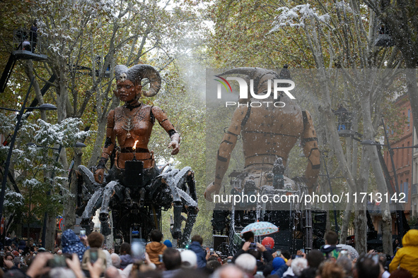 Lilith and Asterion are under snow in the streets of Toulouse. French street show creator Francois Delaroziere, director of the art company...