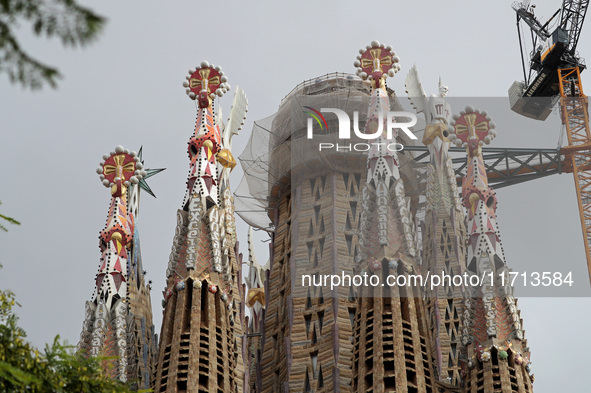 Work continues on the tower of Jesus Christ of the Sagrada Familia, which, when completed, makes the temple the tallest in the world at 172....