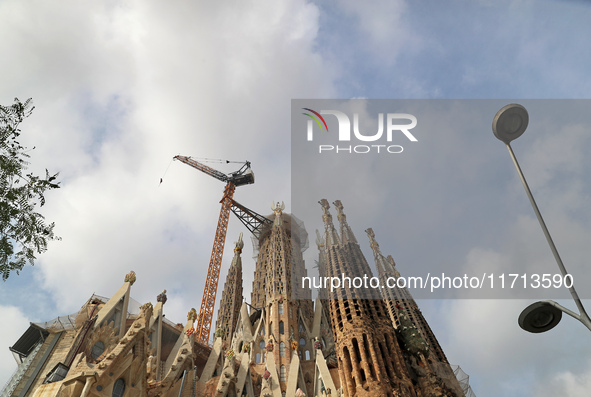 Work continues on the tower of Jesus Christ of the Sagrada Familia, which, when completed, makes the temple the tallest in the world at 172....