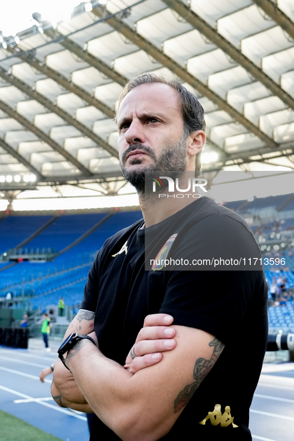 Alberto Gilardino head coach of Genoa CFC looks on during the Serie A Enilive match between SS Lazio and Genoa CF at Stadio Olimpico on Octo...