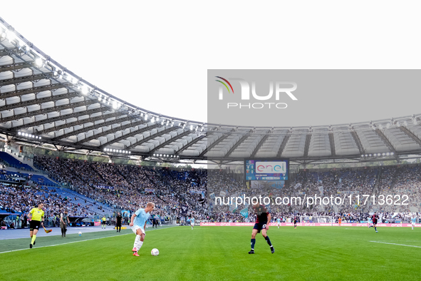 Gustav Isaksen of SS Lazio and Alan Matturro of Genoa CFC compete for the ball during the Serie A Enilive match between SS Lazio and Genoa C...