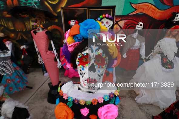 Cardboard skulls are seen during the ''Tecuan Tlaloc'' exhibition, a project of The Jaen Cartoneria collective, in honor of the God Tlaloc a...