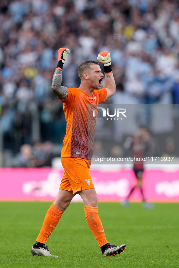 Ivan Provedel of SS Lazio celebrates after Pedro scored second goal during the Serie A Enilive match between SS Lazio and Genoa CF at Stadio...