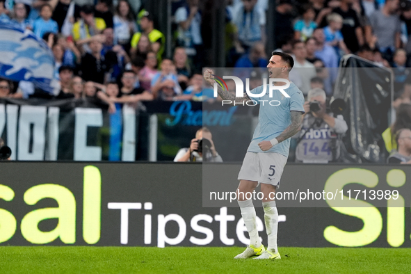 Matias Vecino of SS Lazio celebrates after scoring third goal during the Serie A Enilive match between SS Lazio and Genoa CF at Stadio Olimp...