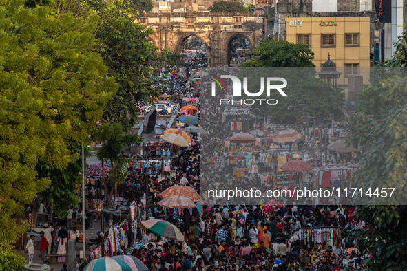 Over a thousand people buy new clothes, home decor, and other accessories in the old market as they throng the shopping hub before the bigge...