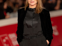 Stefania Rocca attends the ''Vita Da Carlo Terza Stagione'' red carpet during the 19th Rome Film Festival at Auditorium Parco Della Musica i...