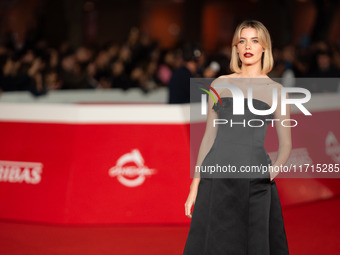 Caterina De Angelis attends the ''Vita Da Carlo Terza Stagione'' red carpet during the 19th Rome Film Festival at Auditorium Parco Della Mus...