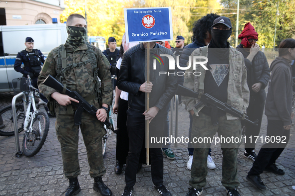 A counter-demonstration organized by the All-Polish Youth takes place during the protest against the suspension of asylum law under the slog...