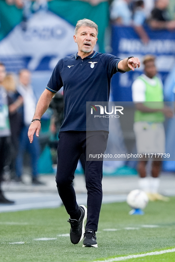 Marco Baroni head coach of SS Lazio gestures during the Serie A Enilive match between SS Lazio and Genoa CF at Stadio Olimpico on October 27...