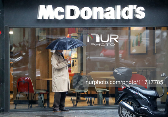 With the opening of this new McDonald's branch in the upper area of Barcelona a few months ago, the fast food chain now has 24 restaurants i...