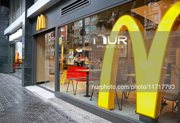 With the opening of this new McDonald's branch in the upper area of Barcelona a few months ago, the fast food chain now has 24 restaurants i...