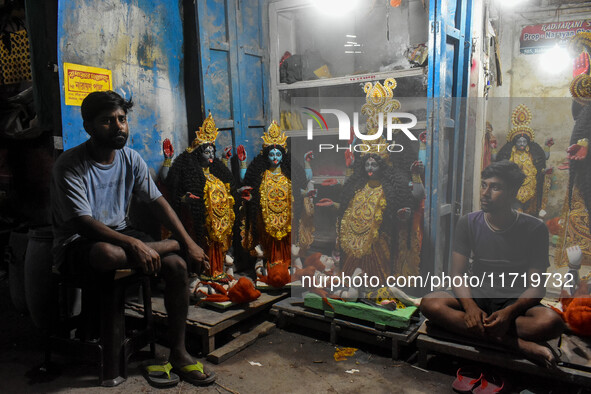 Artists sell idols of Goddess Kali ahead of the Kali Puja and Diwali festival in Kolkata, India, on October 29, 2024. 